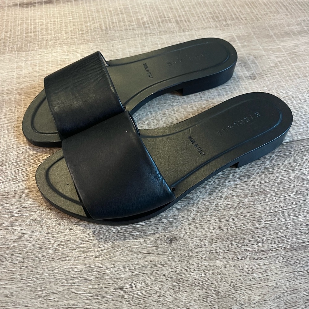 EVERLANE sandals size 5
